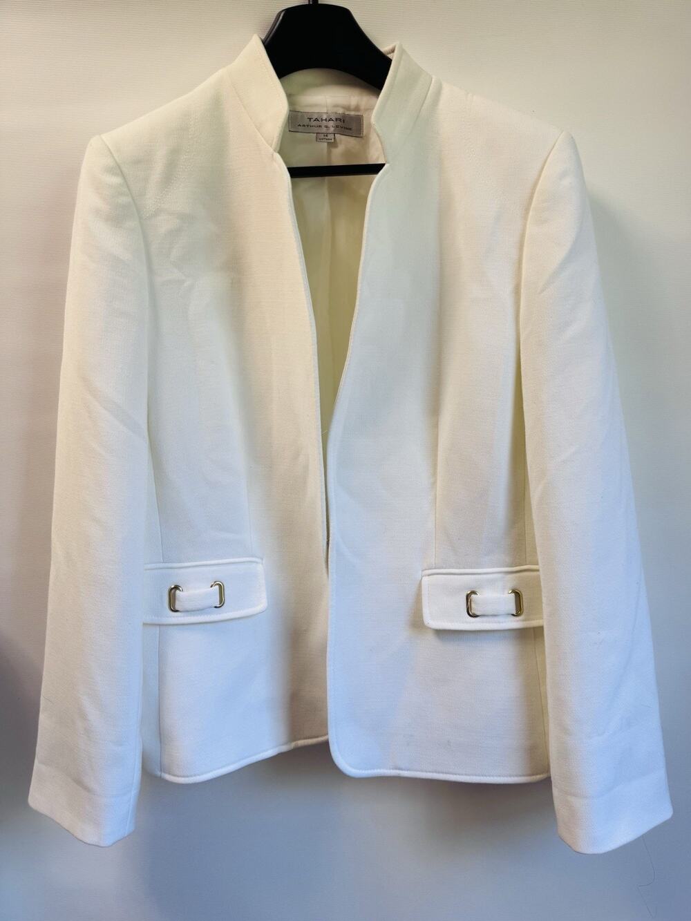 Tahari Arthur S. Levine White Open Front Blazer Size 14
